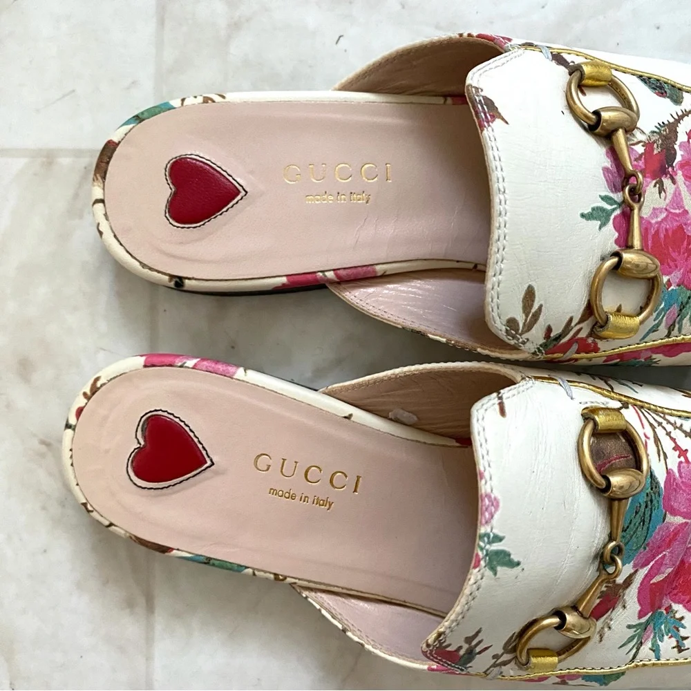$990 Gucci Made in Italy Calfskin Stamp Allover Rose Princetown Mules Size 6 - Picture 7 of 11